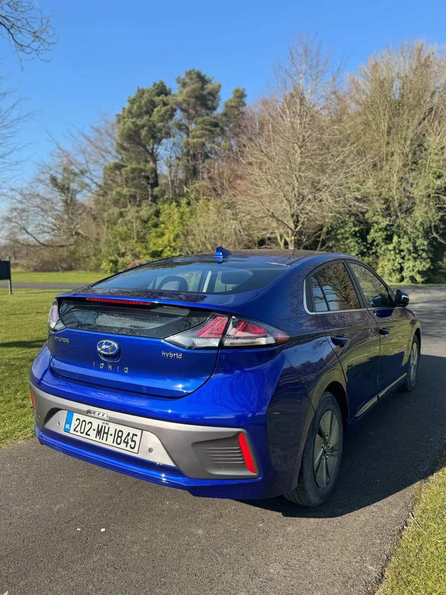 Hyundai Ioniq Premium Hybrid 2020 - Image 3