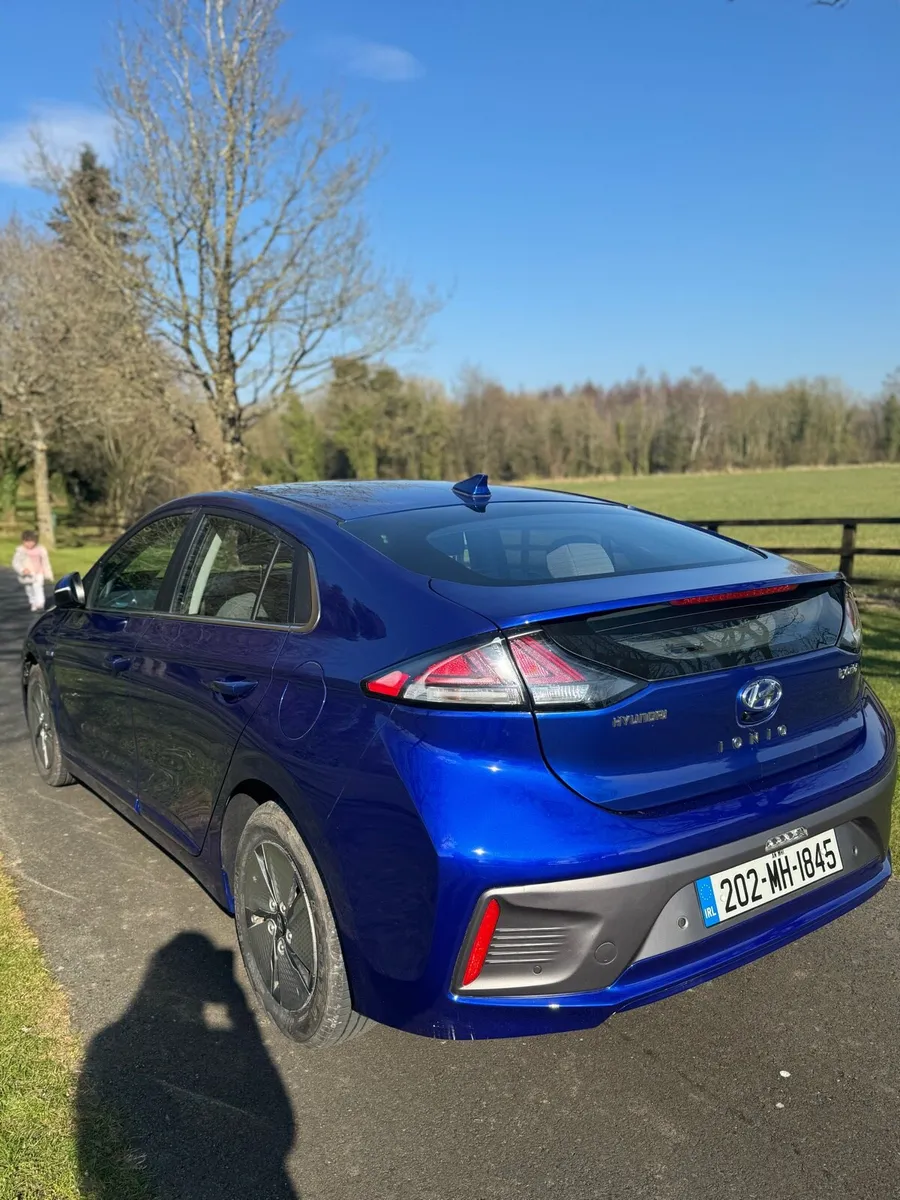 Hyundai Ioniq Premium Hybrid 2020 - Image 4