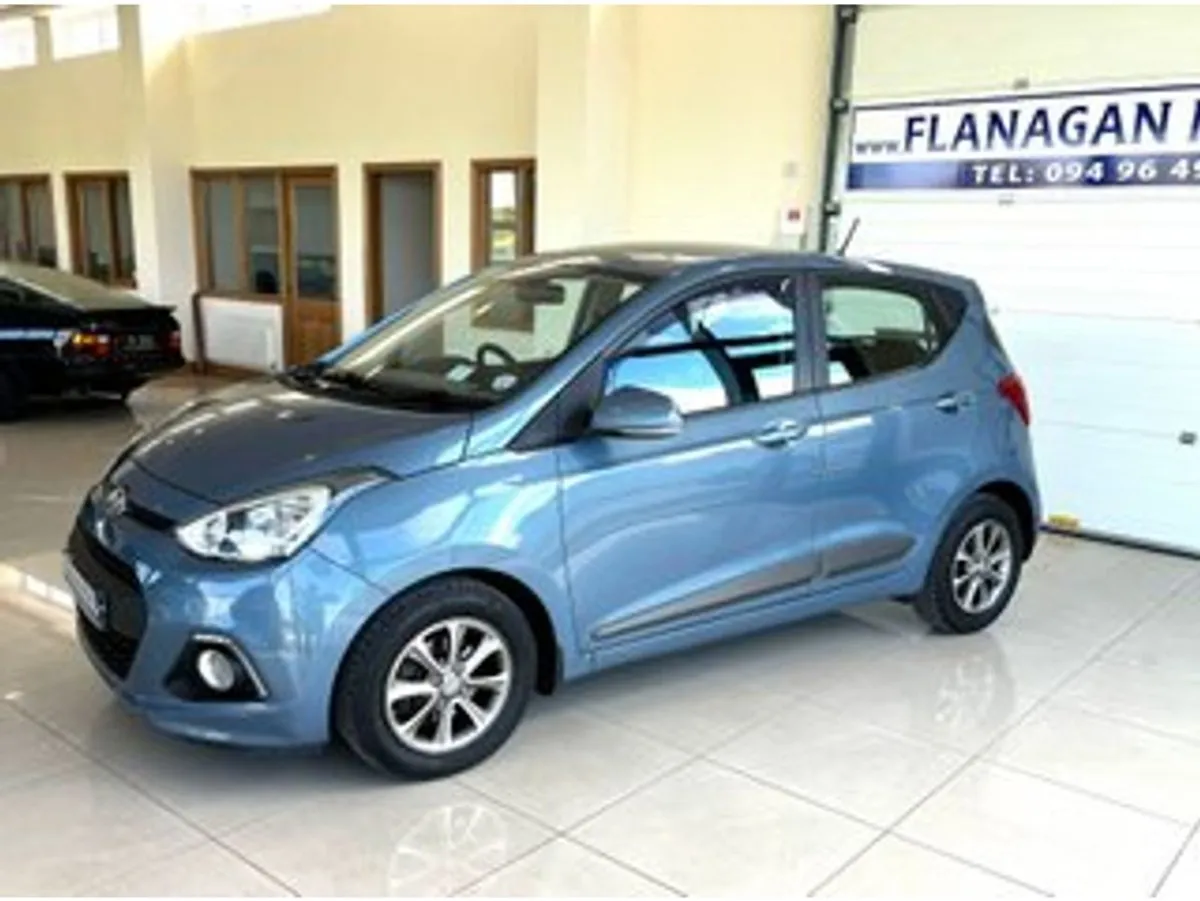Hyundai i10 Deluxe 5 Door - Image 2