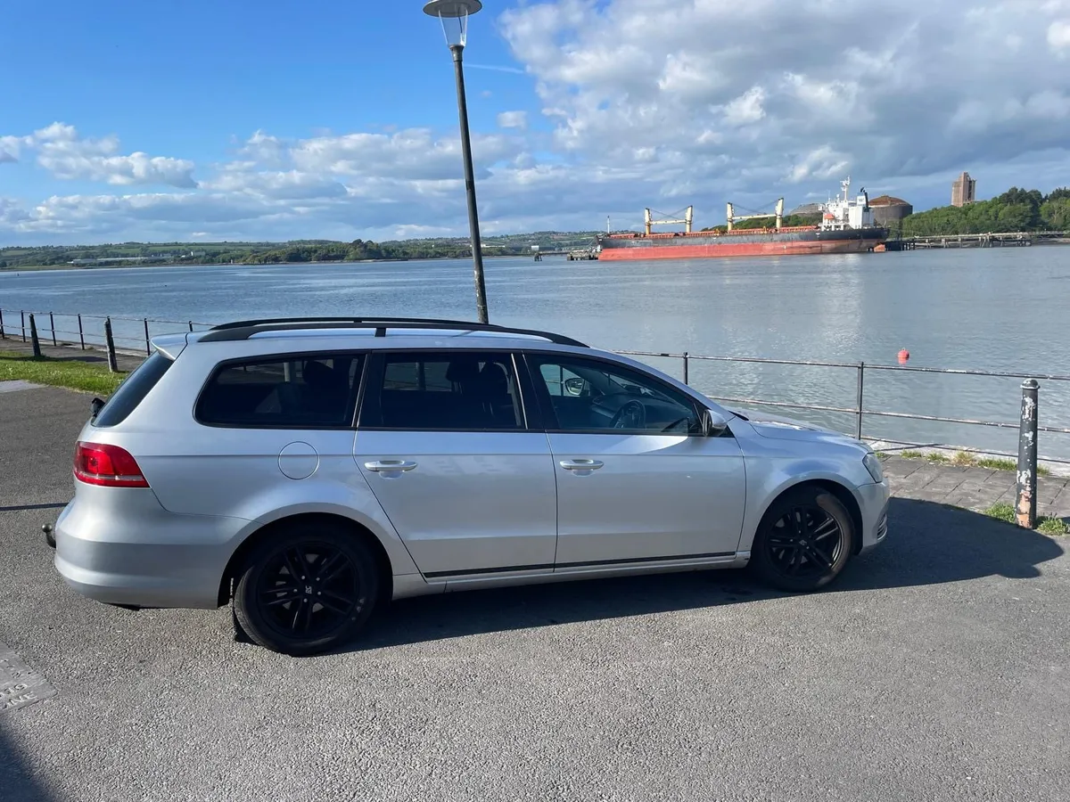 Volkswagen Passat Estate - Image 1