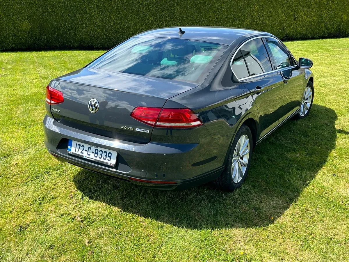 2017 Volkswagen Passat 2.0 TDI SE Business - Image 2