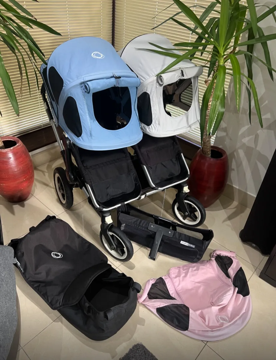 Bugaboo donkey duo in swords