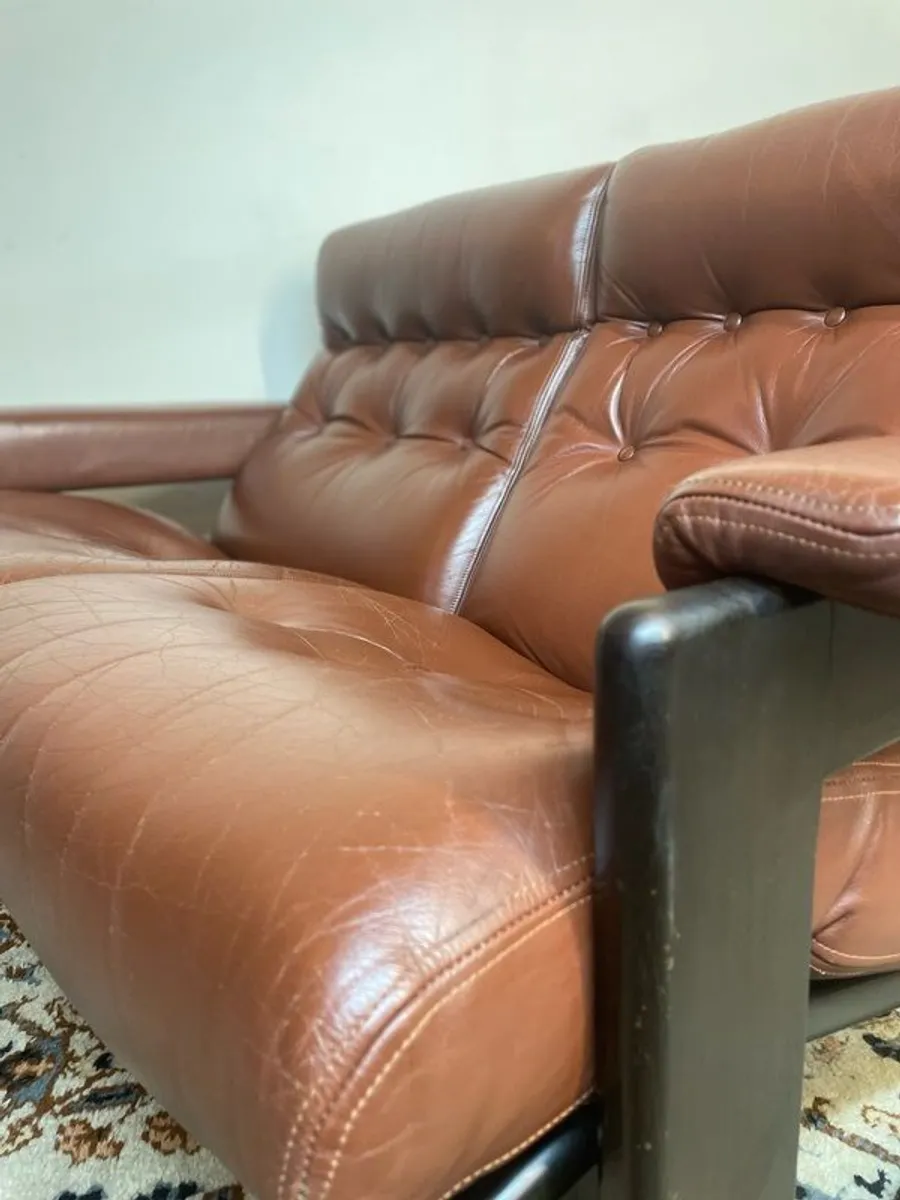FLASH SALE ! Was 995 Now 750 !! Exquisite 1970s Scandinavian Leather Two-Seater Sofa - Image 2