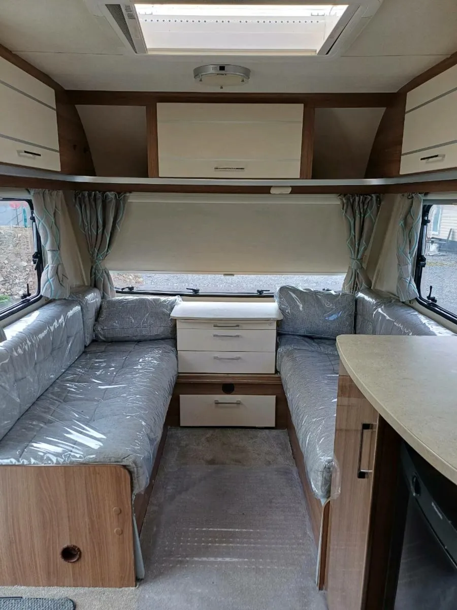 2018 lunar Venus 4 berth - Image 4