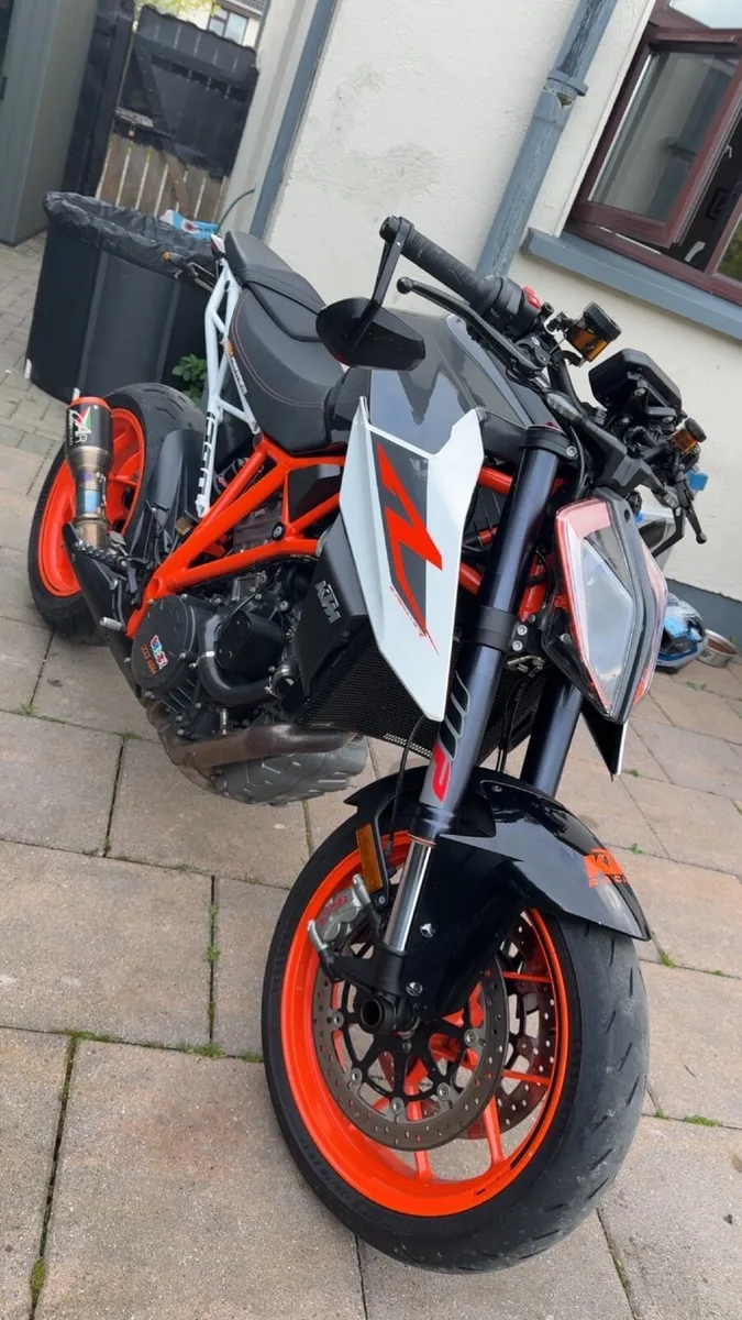 KTM Superduke 1290 r swap or px for sports bike - Image 4