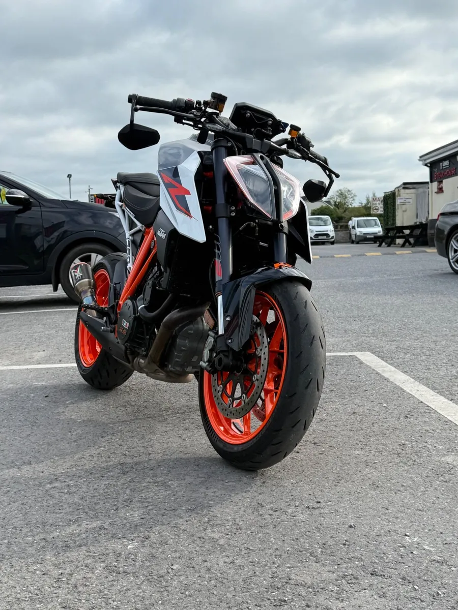 KTM Superduke 1290 r swap or px for sports bike - Image 1