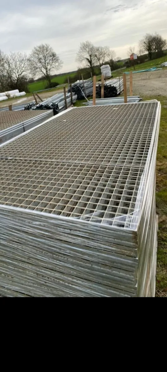 Building - Image 3