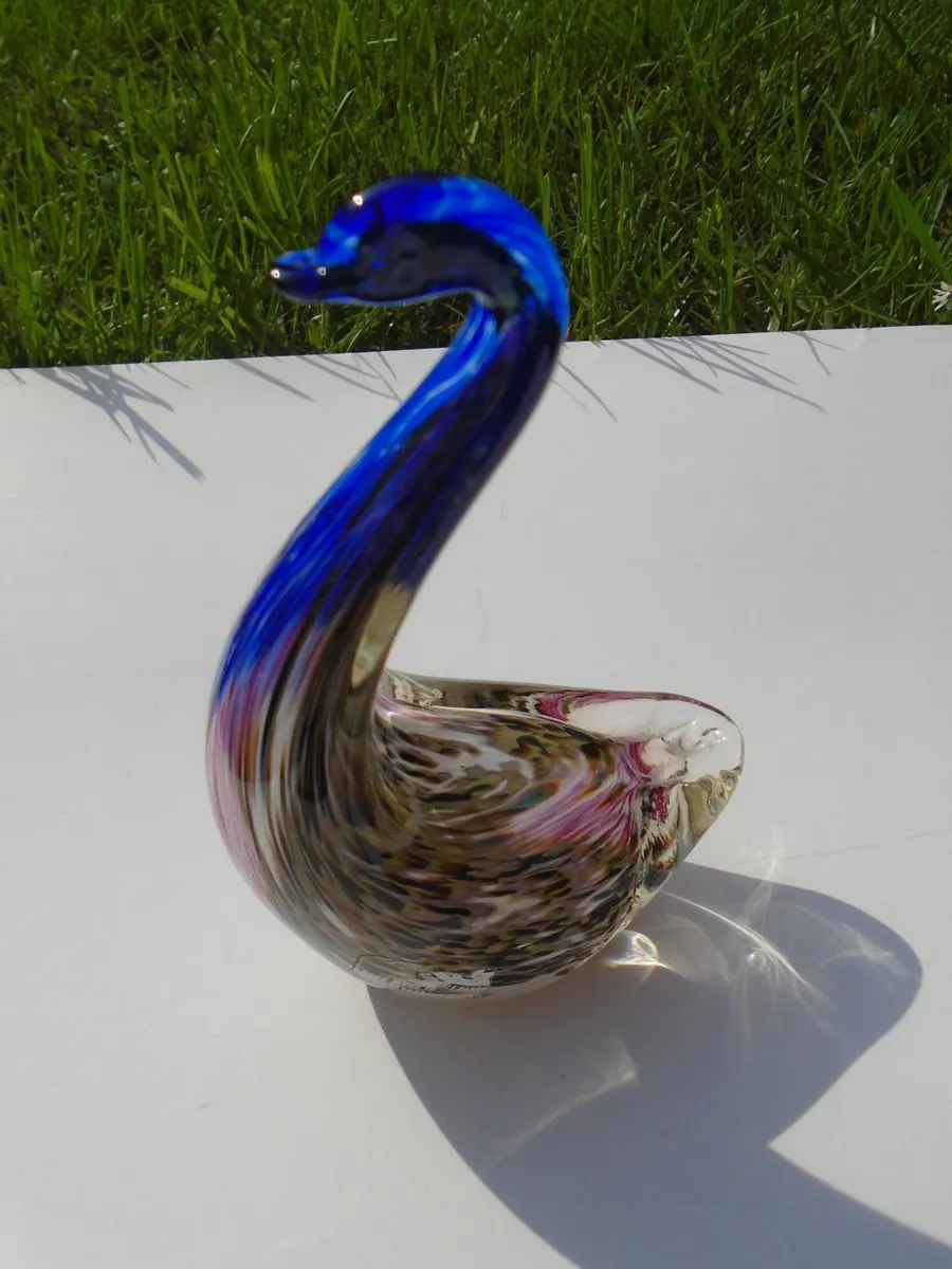 Avondale glass swan,Home decor,Ornament - Image 2