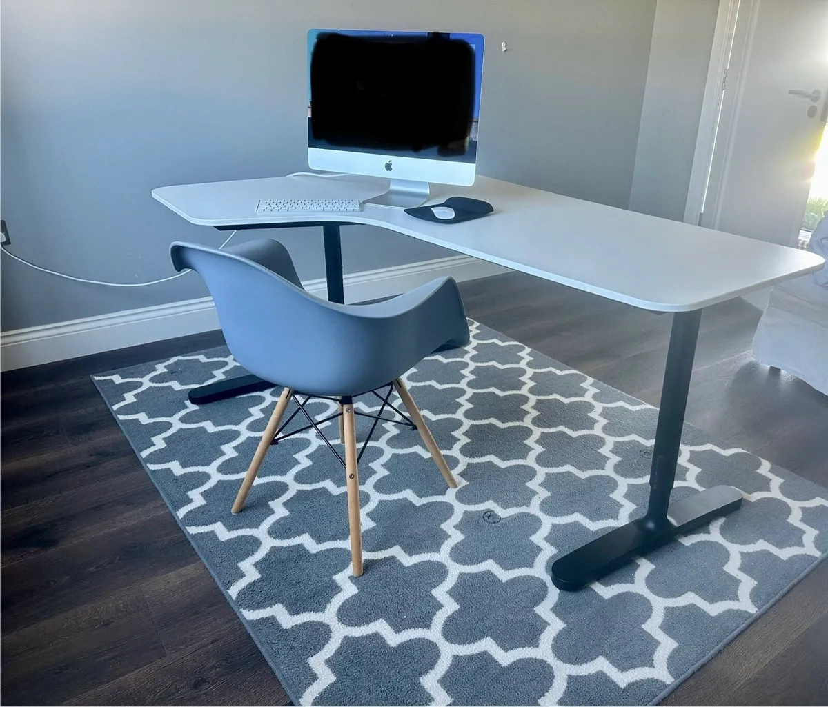 Grey Rug Geometric pattern - Image 1