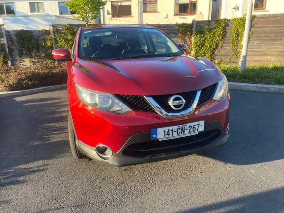 Nissan Qashqai 2014 - 1 Owner - Image 1