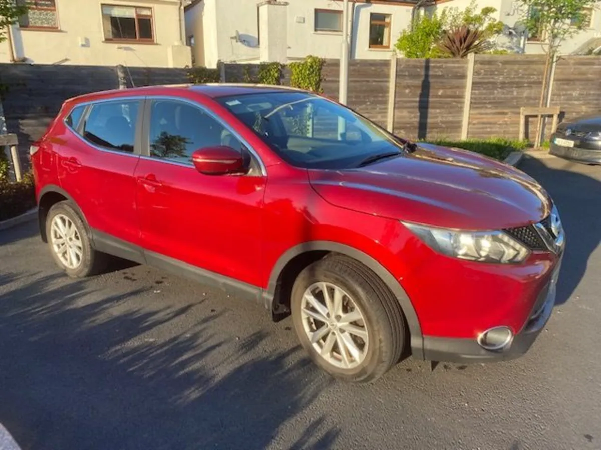 Nissan Qashqai 2014 - 1 Owner - Image 2