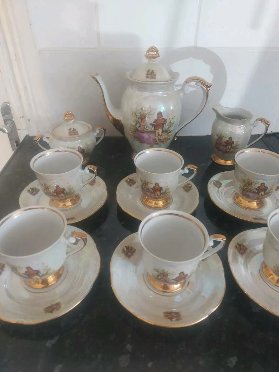Exquisite 1960's Chodziez pearlescent tea coffee - Image 1