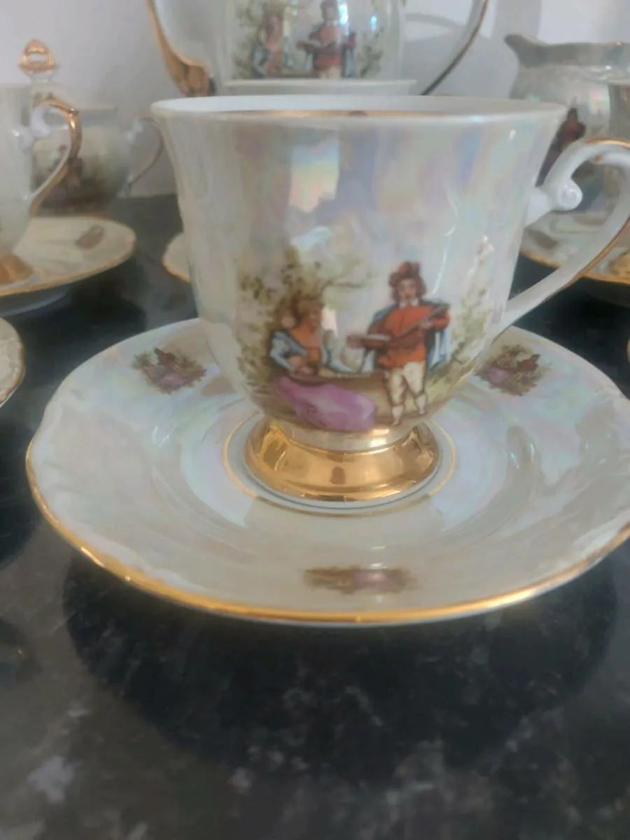 Exquisite 1960's Chodziez pearlescent tea coffee - Image 2