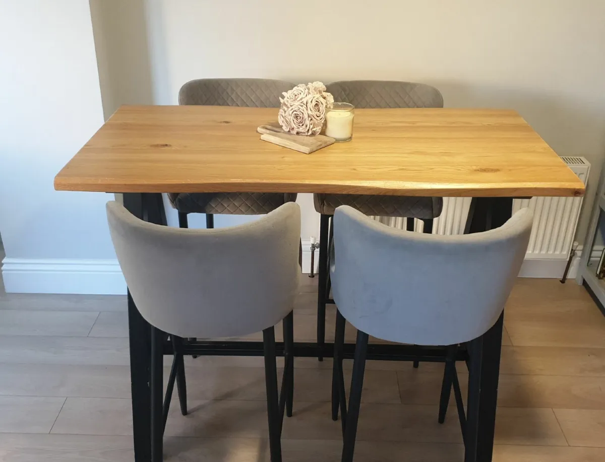 Dining Table Tall Breakfast Table with 4 stools - Image 1