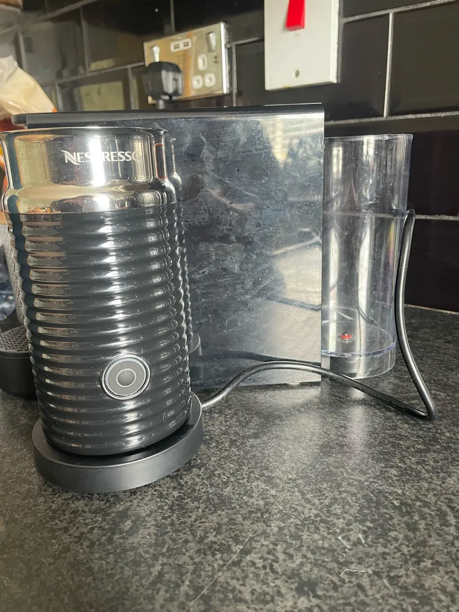 Nespresso essenza mini & Aeroccino3 Krups - Image 3