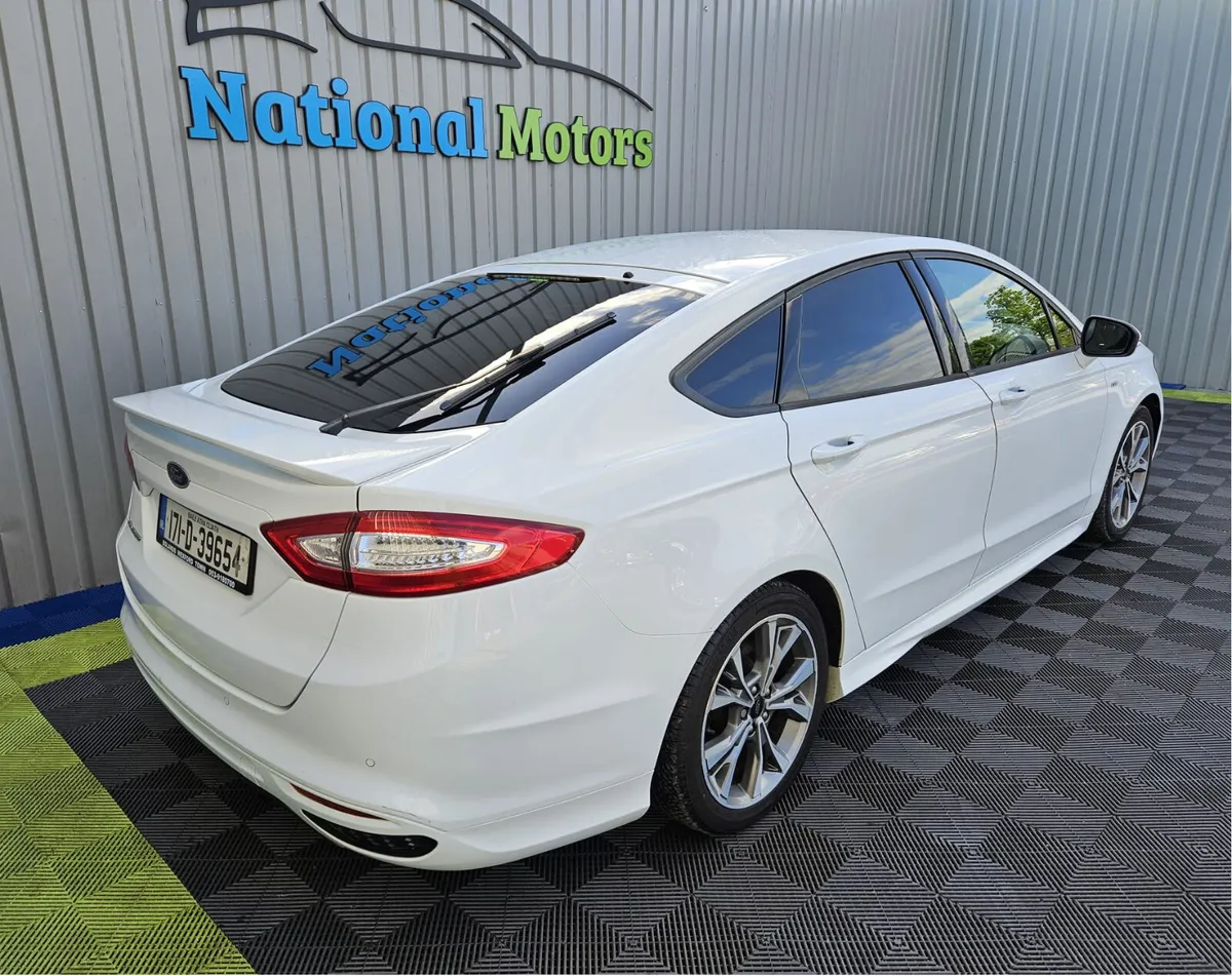2017 Ford Mondeo White 2.0TDCi 150PS ST-LINE - Image 3