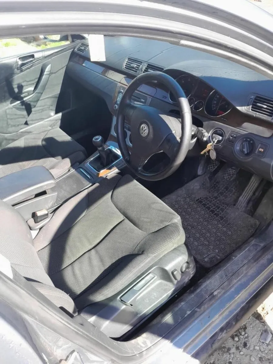 Volkswagen Passat 2008 1.9 TDi - Image 4