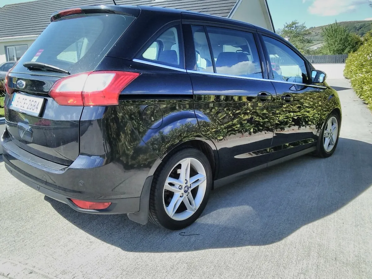 Ford  grand c max - Image 4