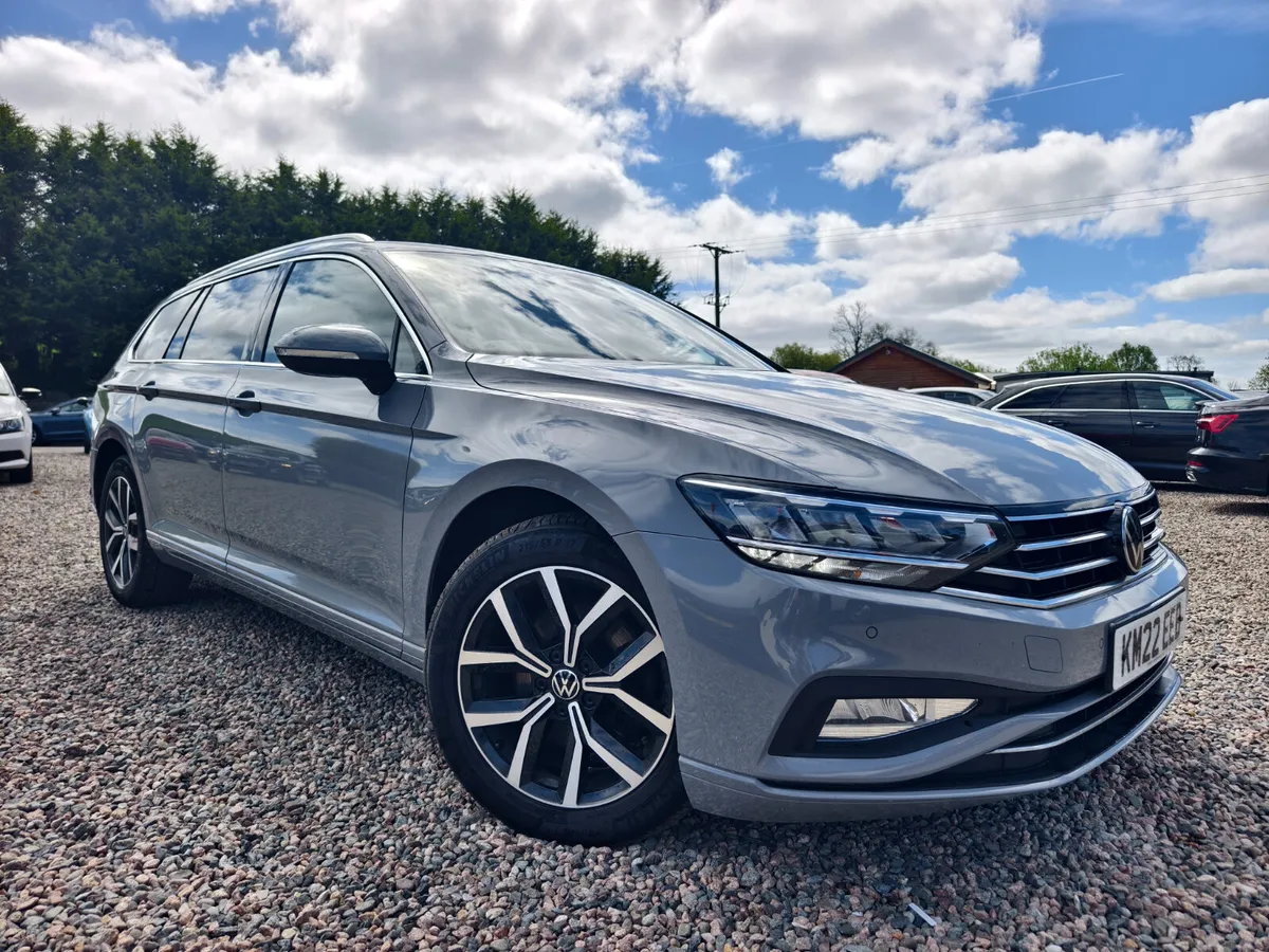 221 Volkswagen Passat SE L TDI Estate - 1 Owner - Image 1