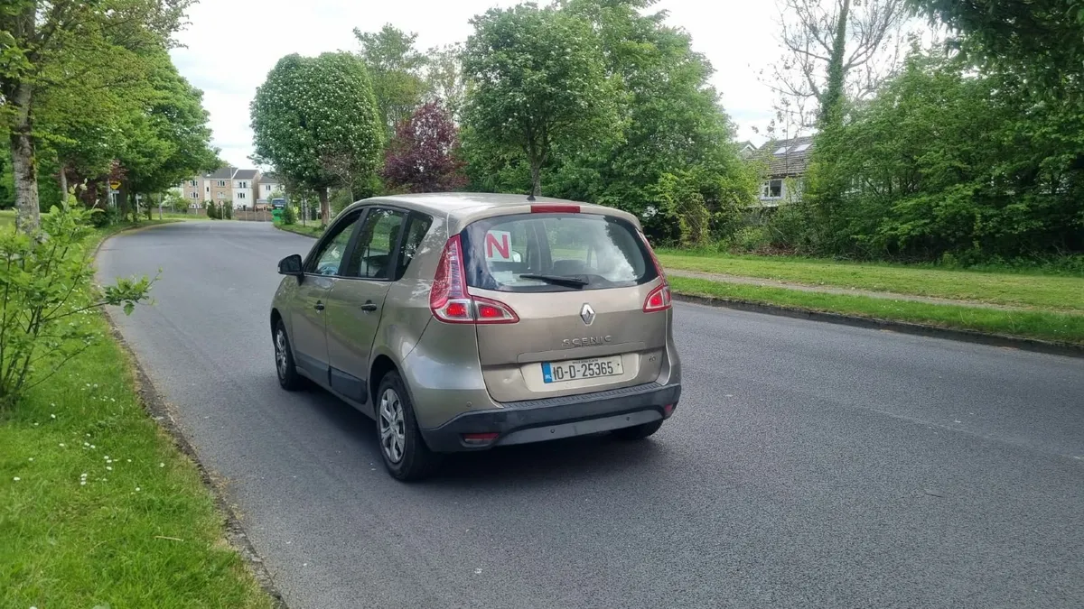 2010 Renault Scenic 1.5L Diesel – Reliable & Spaci - Image 3