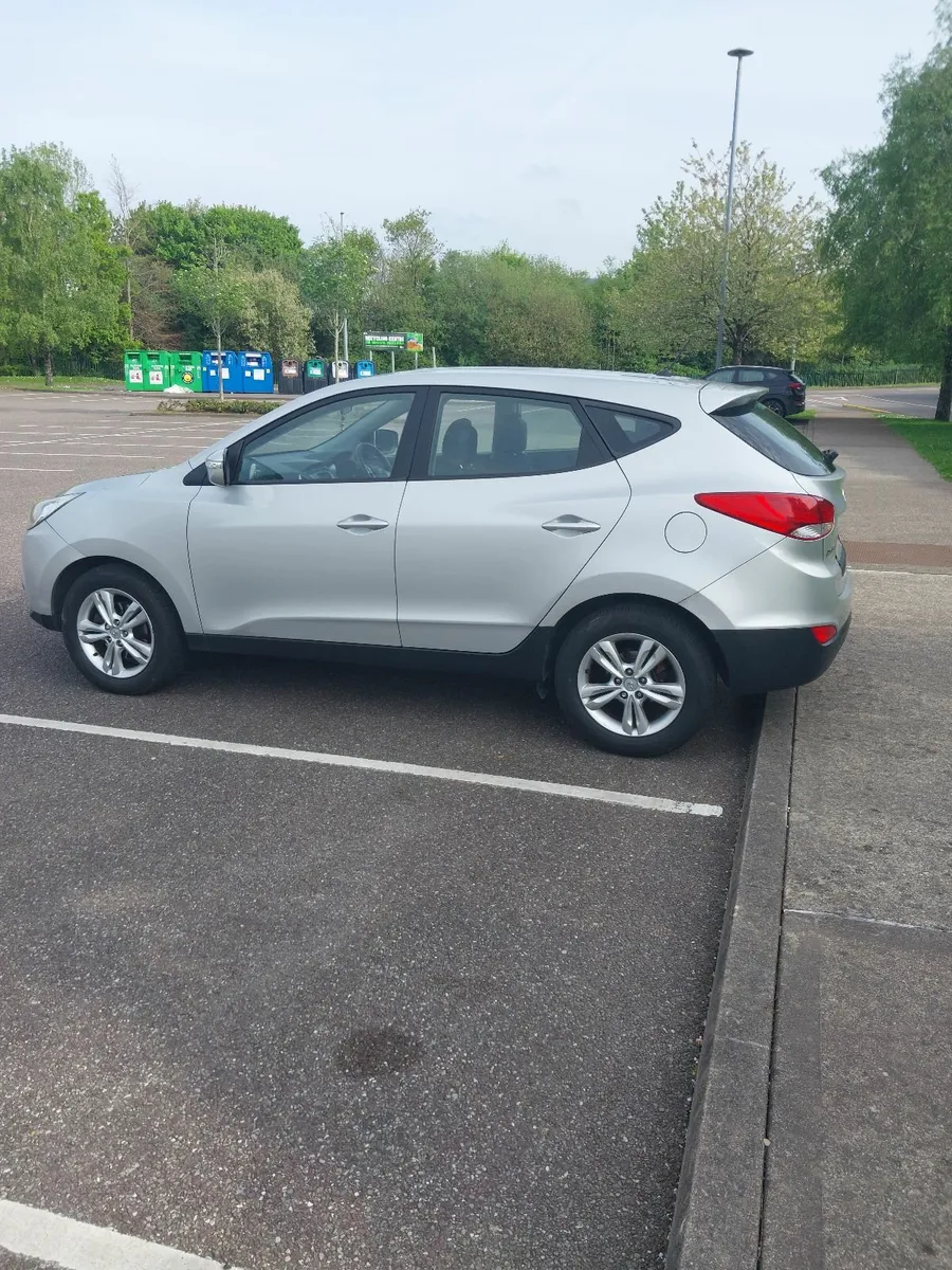 Hyundai ix35 2012 - Image 2