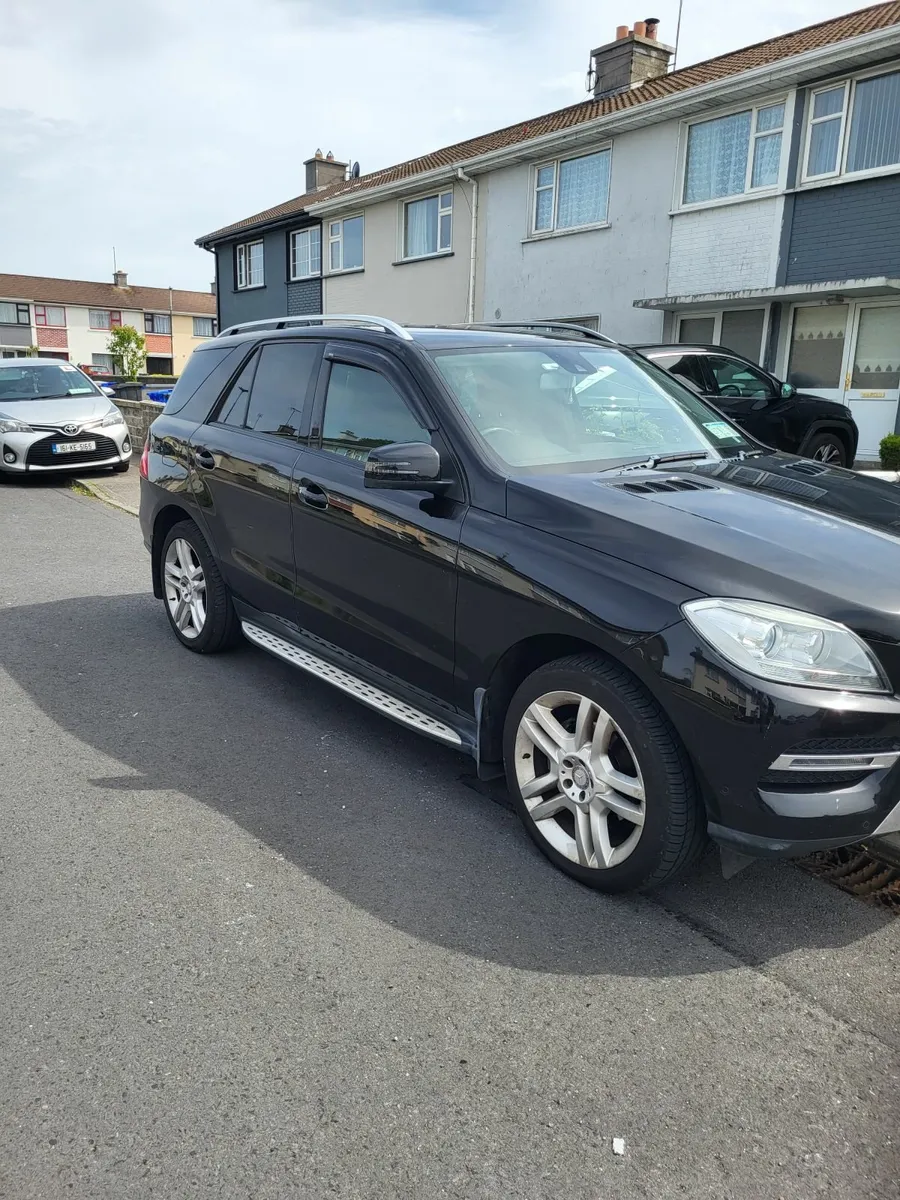 Mercedes-Benz ML 250 AMG 2013 - Image 1