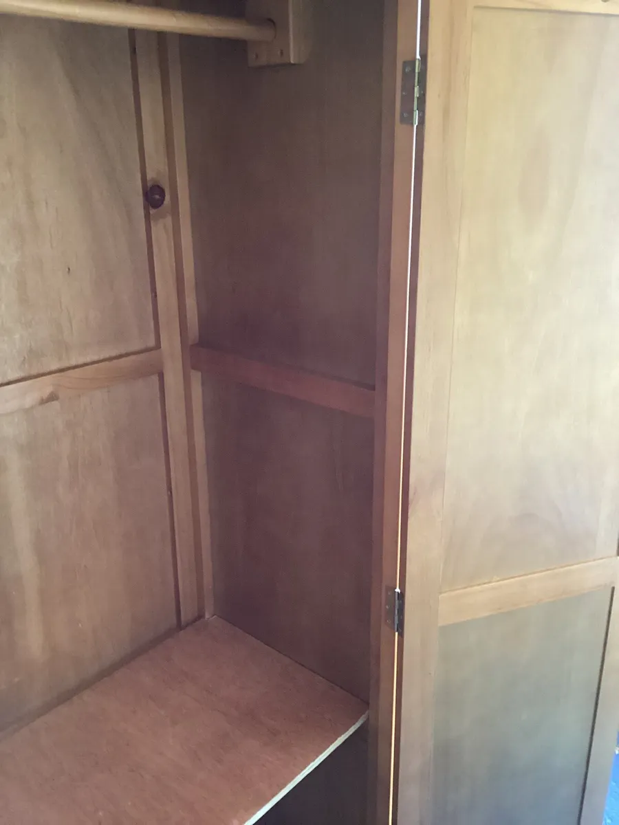 Wardrobe - Image 3