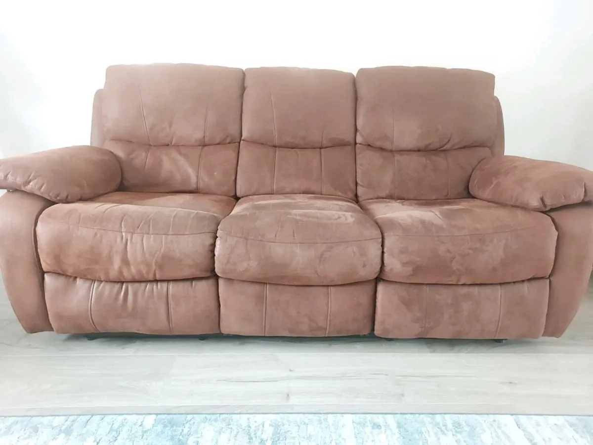 Couch - Image 2