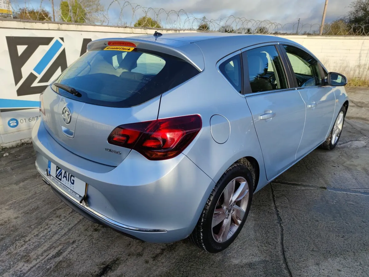 Opel/Vauxhall Astra 2015 1.4 SRI 140BHP - Image 4