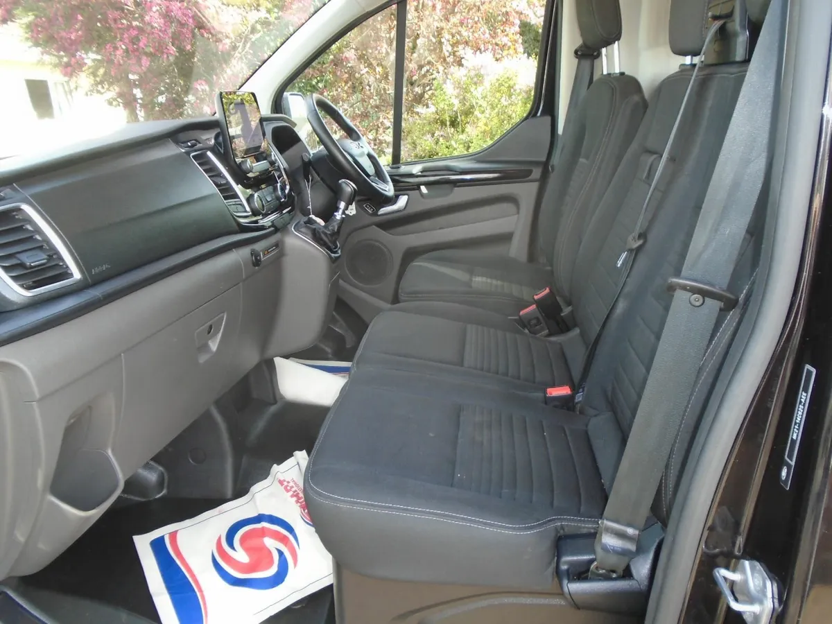 2024 Ford Transit Custom LIMITED 130HP - Image 4