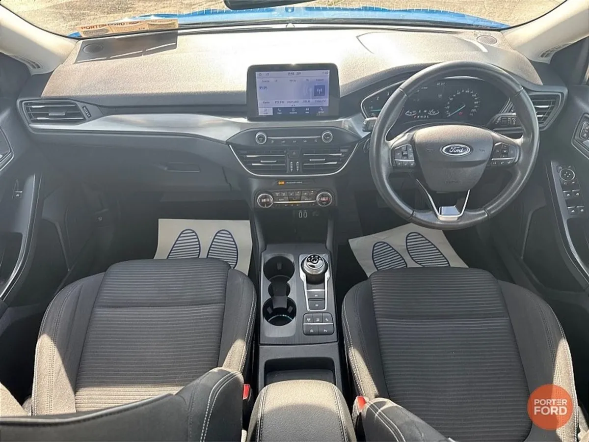 Ford Focus  auto  Titanium 1.5 Tdci 120PS - Image 2
