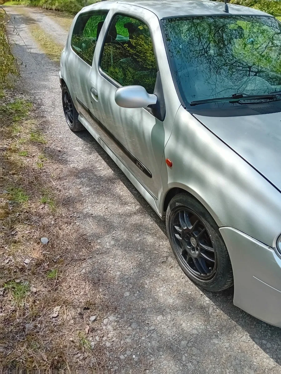 Renault Clio 2.0L 16V SPORT 3DR - Image 4