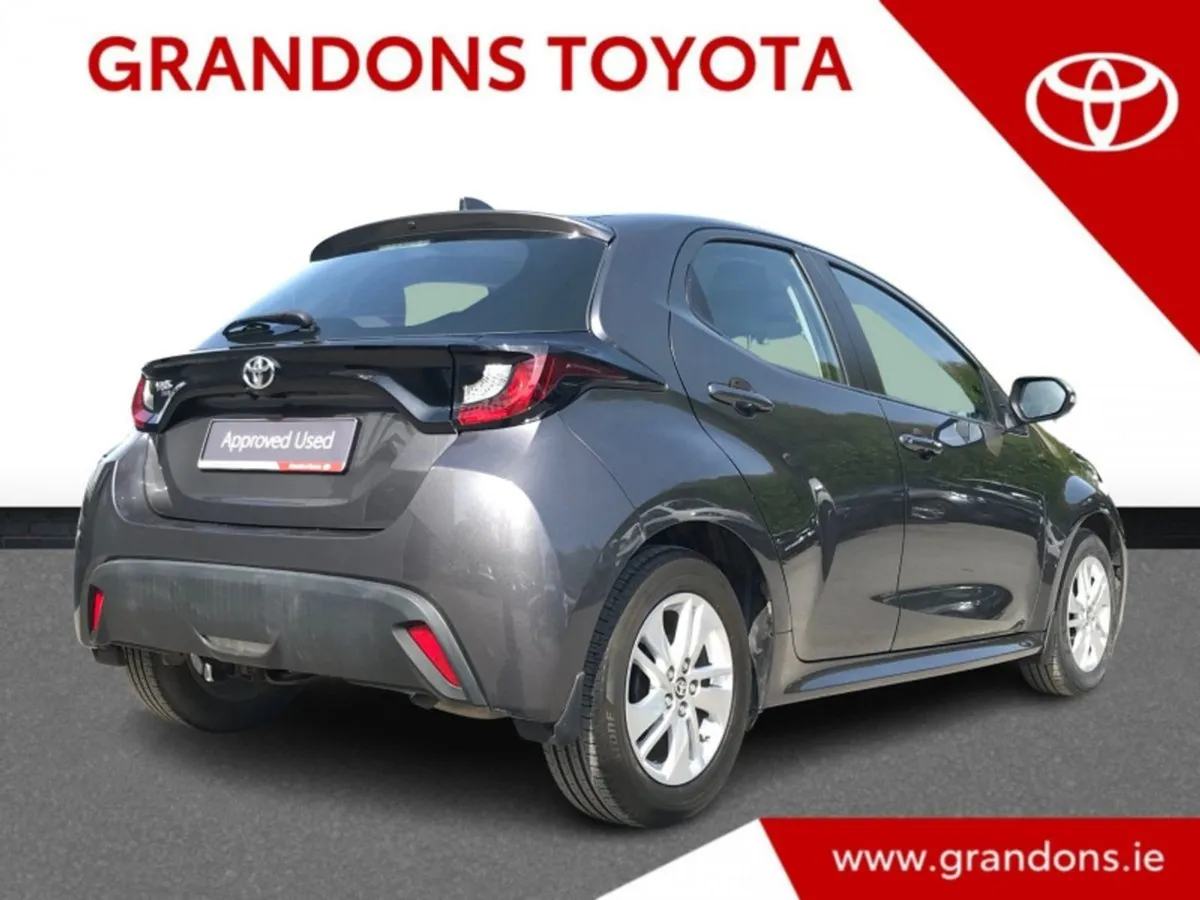 Toyota Yaris 1.0 Luna - Low Mileage - Grandons - Image 2