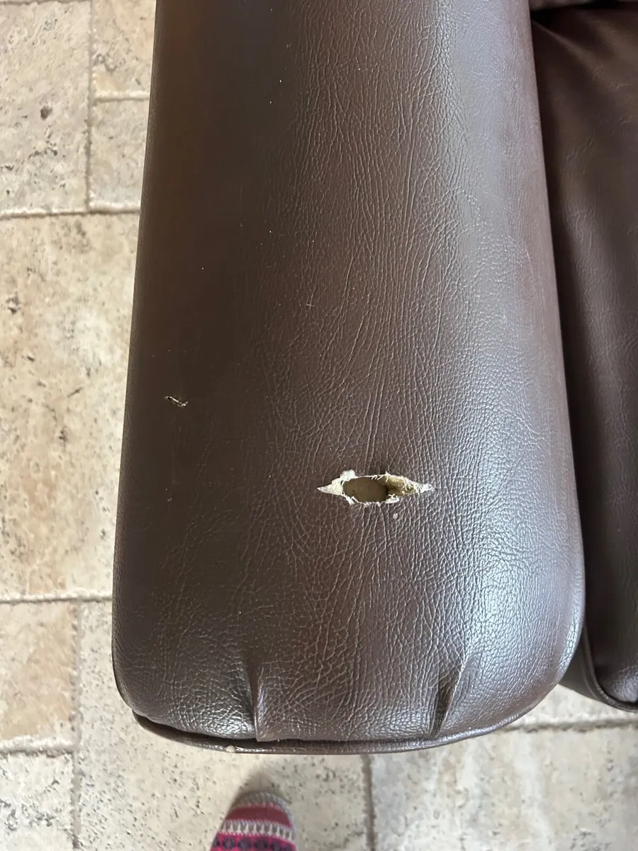 Couch - Image 3