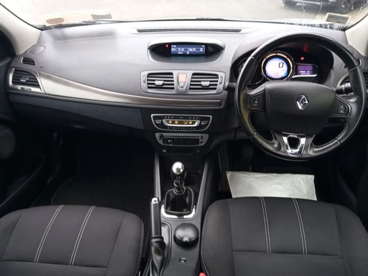 Renault Fluence Limited Edition 1 5 Diesel / Sunr - Image 4