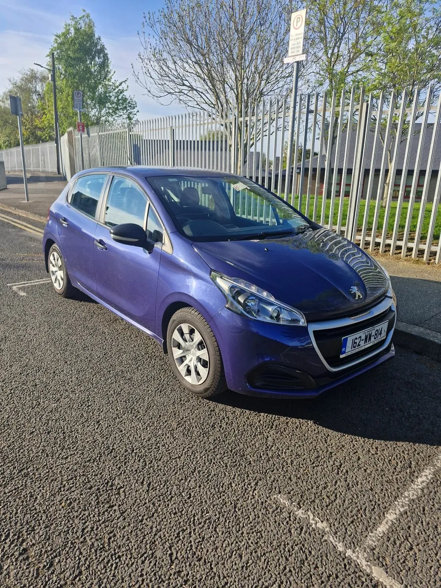Peugeot 208 2016 - Image 1