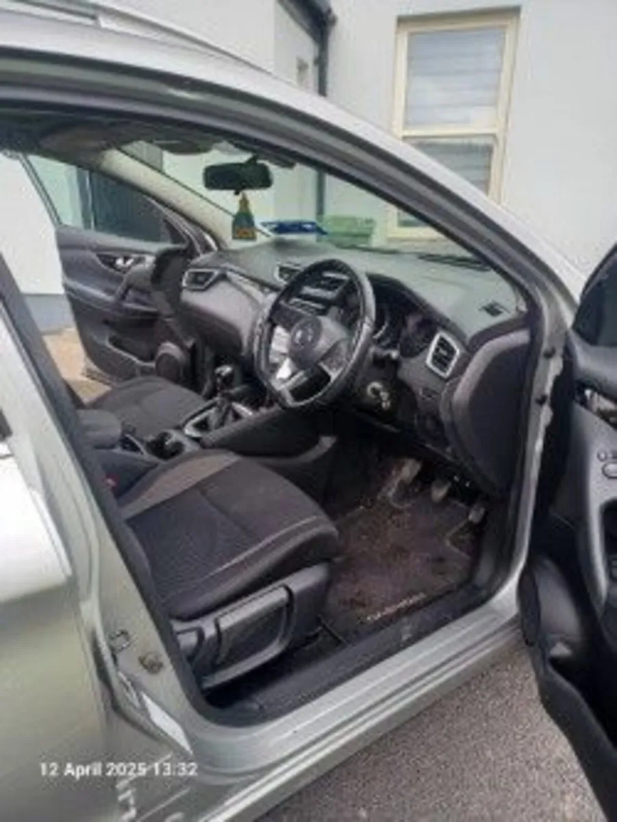 Nissan Qashqai 2019 - Image 3