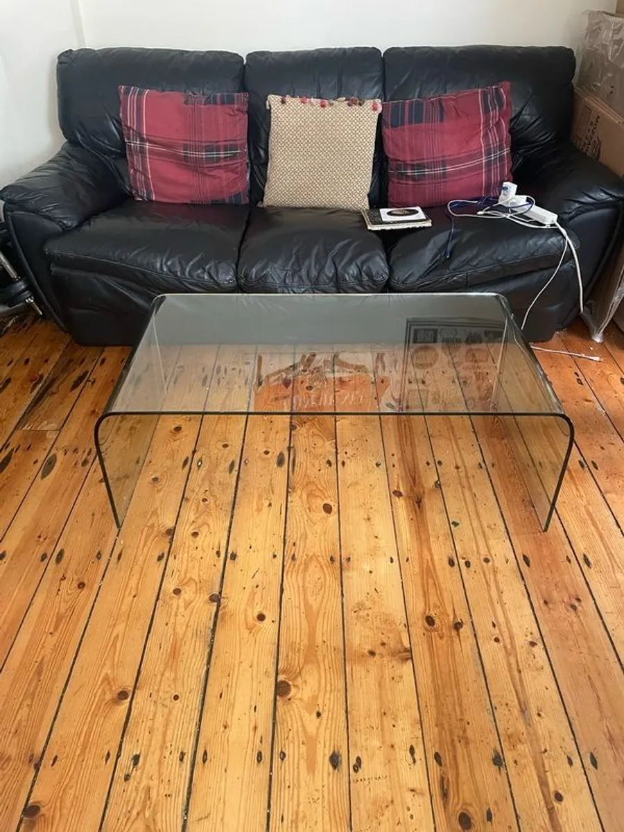 Curved Glass Table - Image 2