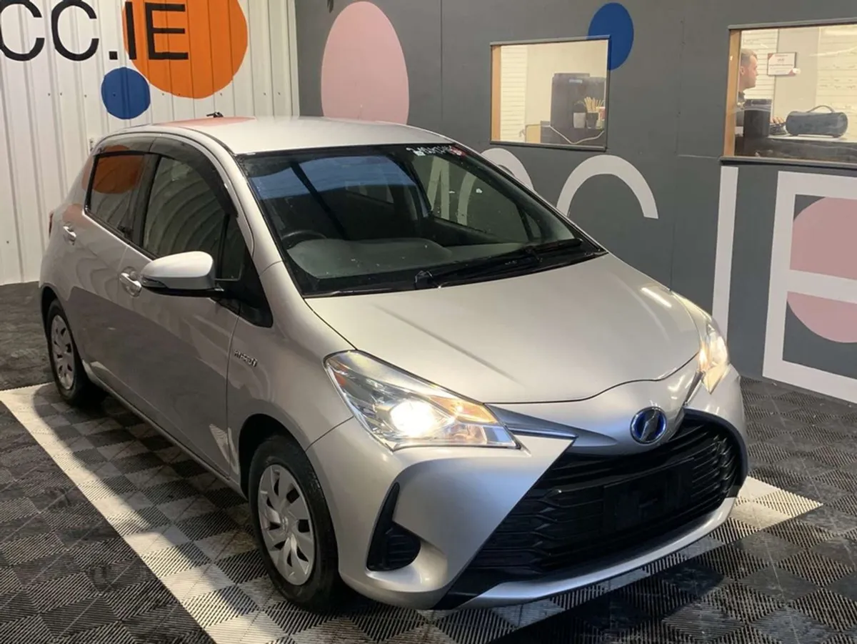Toyota Vitz Toyota Vitz 1.5 Hybrid Automatic / To - Image 1