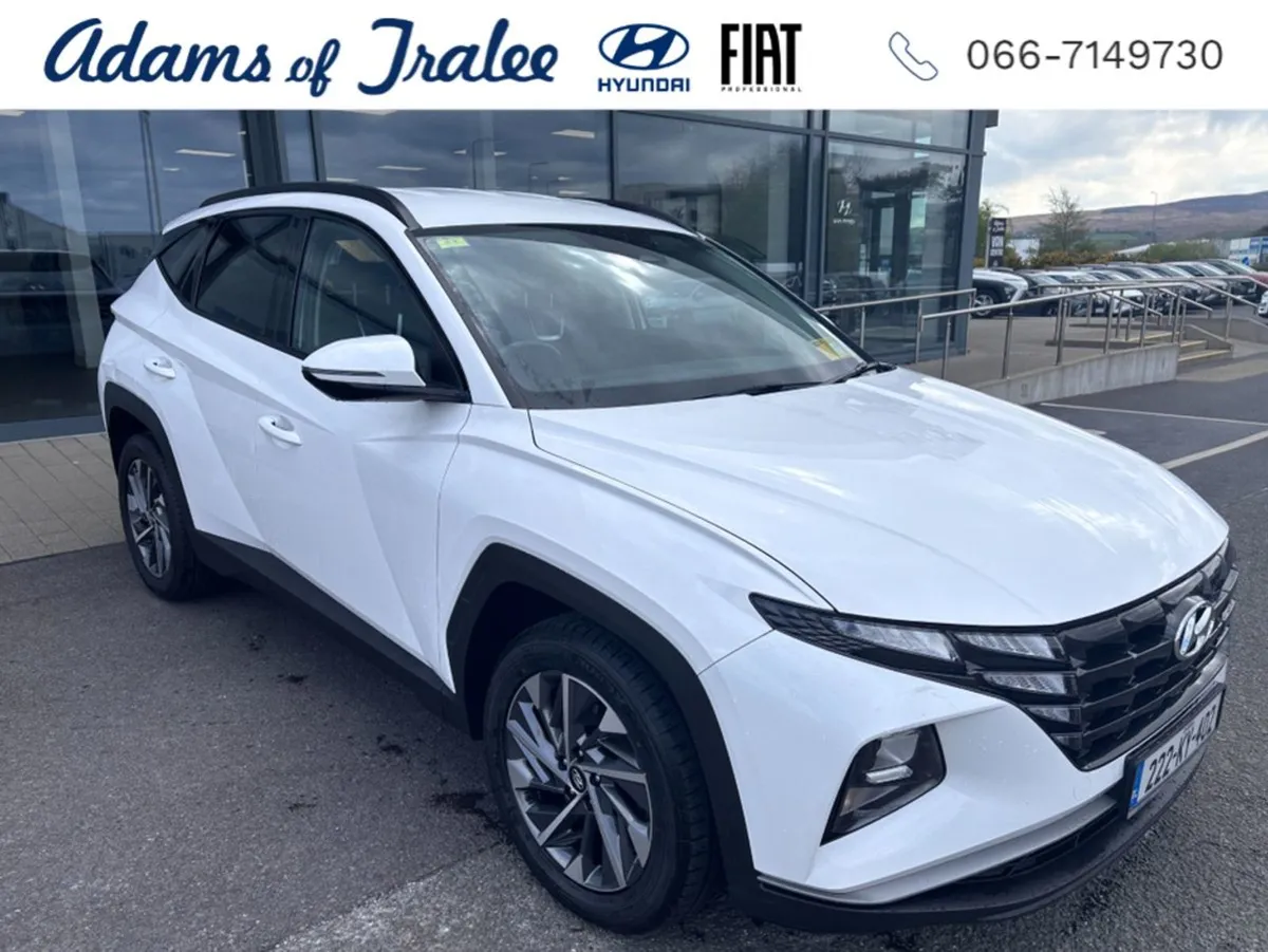 Hyundai Tucson Ix35 Executive 5DR - Image 1