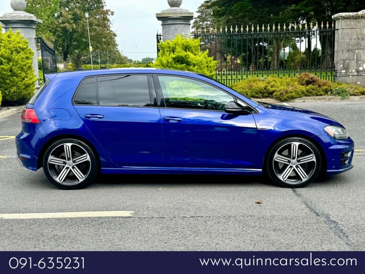 Volkswagen Golf Golf R LHD 2 .0L 300 BHP 4 Motion - Image 2