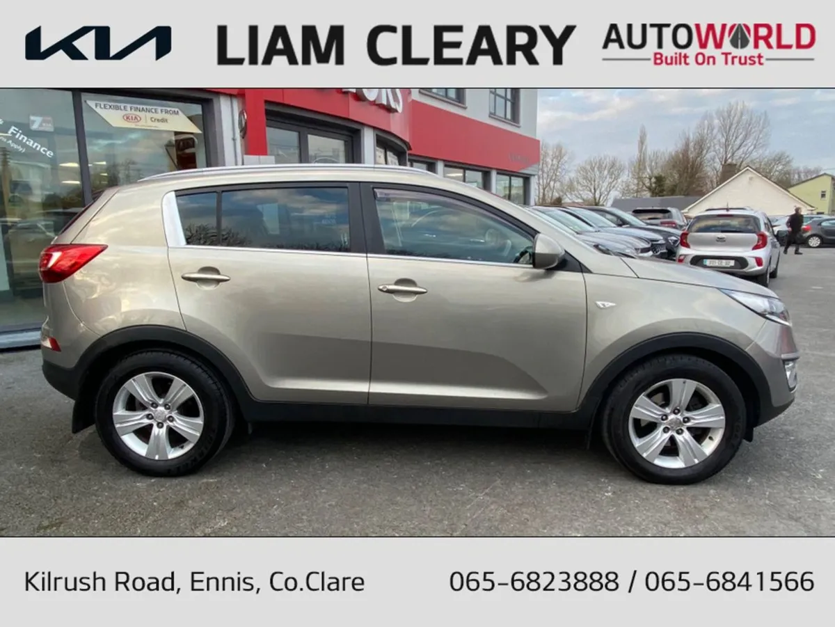 Kia Sportage 1.7 Lxes 4DR - Image 2