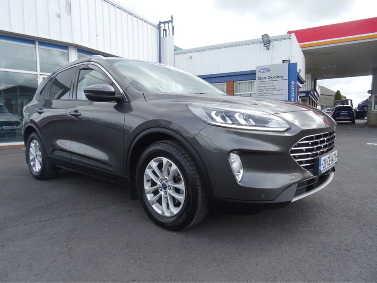 Ford Kuga Titanium 1.5 TD 120 S6.2 M6 F 4DR - Image 1