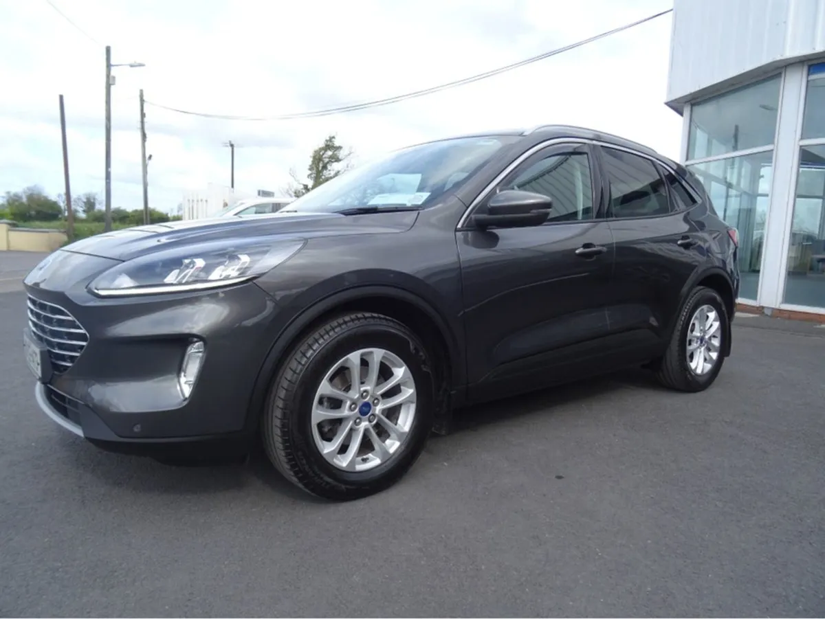 Ford Kuga Titanium 1.5 TD 120 S6.2 M6 F 4DR - Image 2