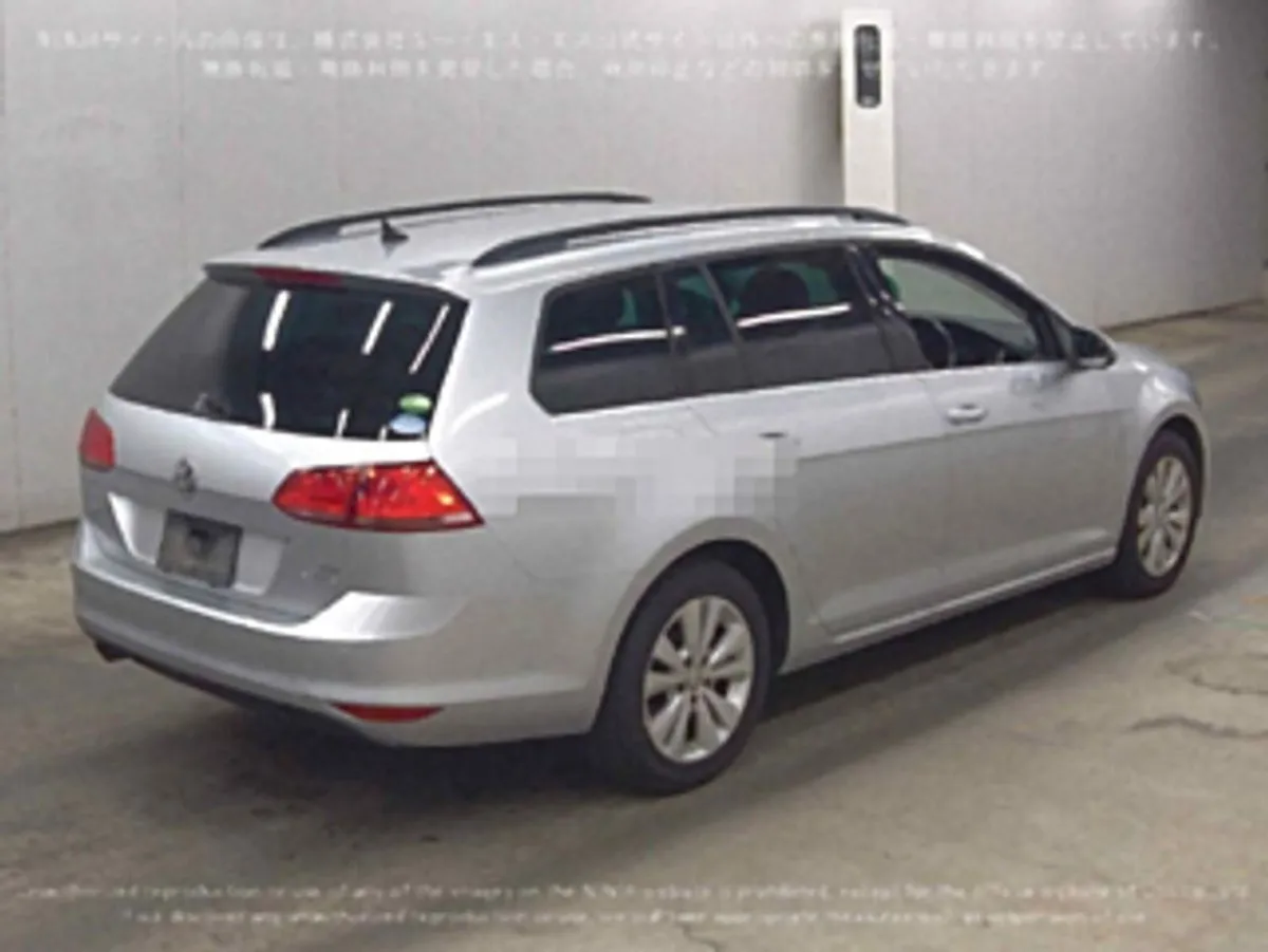 Volkswagen Golf Silver Golf Estate With Only 74k - Image 4