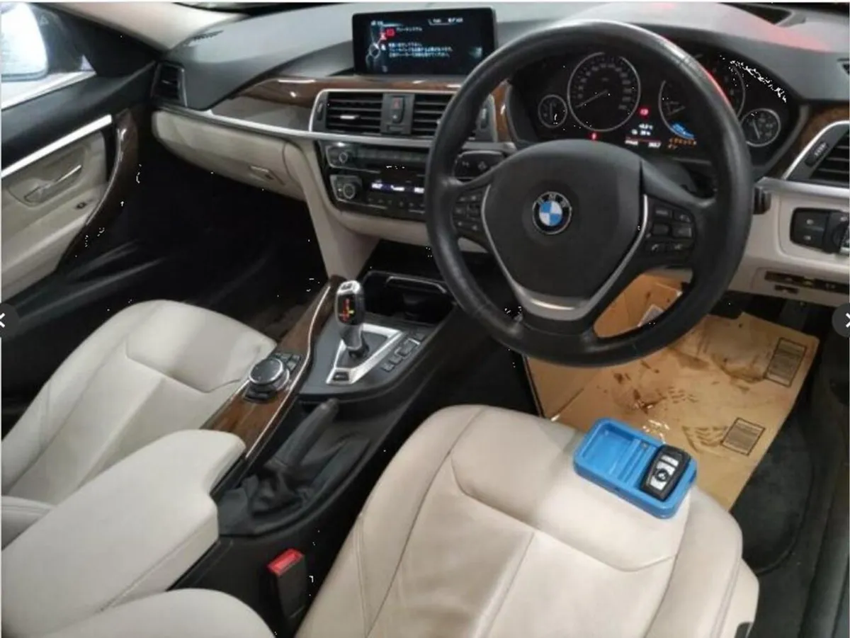 BMW 3 Series 330E Black Leather 2.0 Litre Auto  H - Image 4