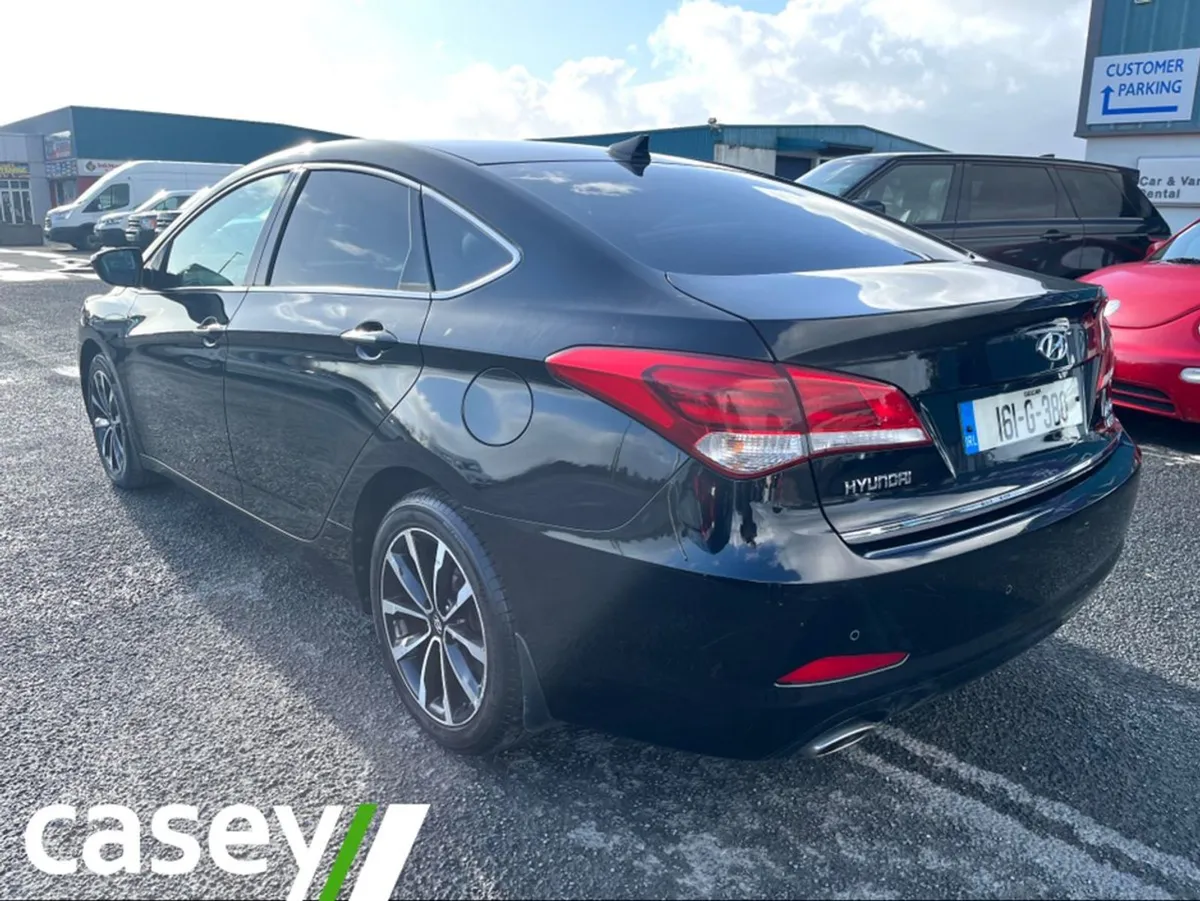 Hyundai i40 Salon Executive 4DR - Image 2