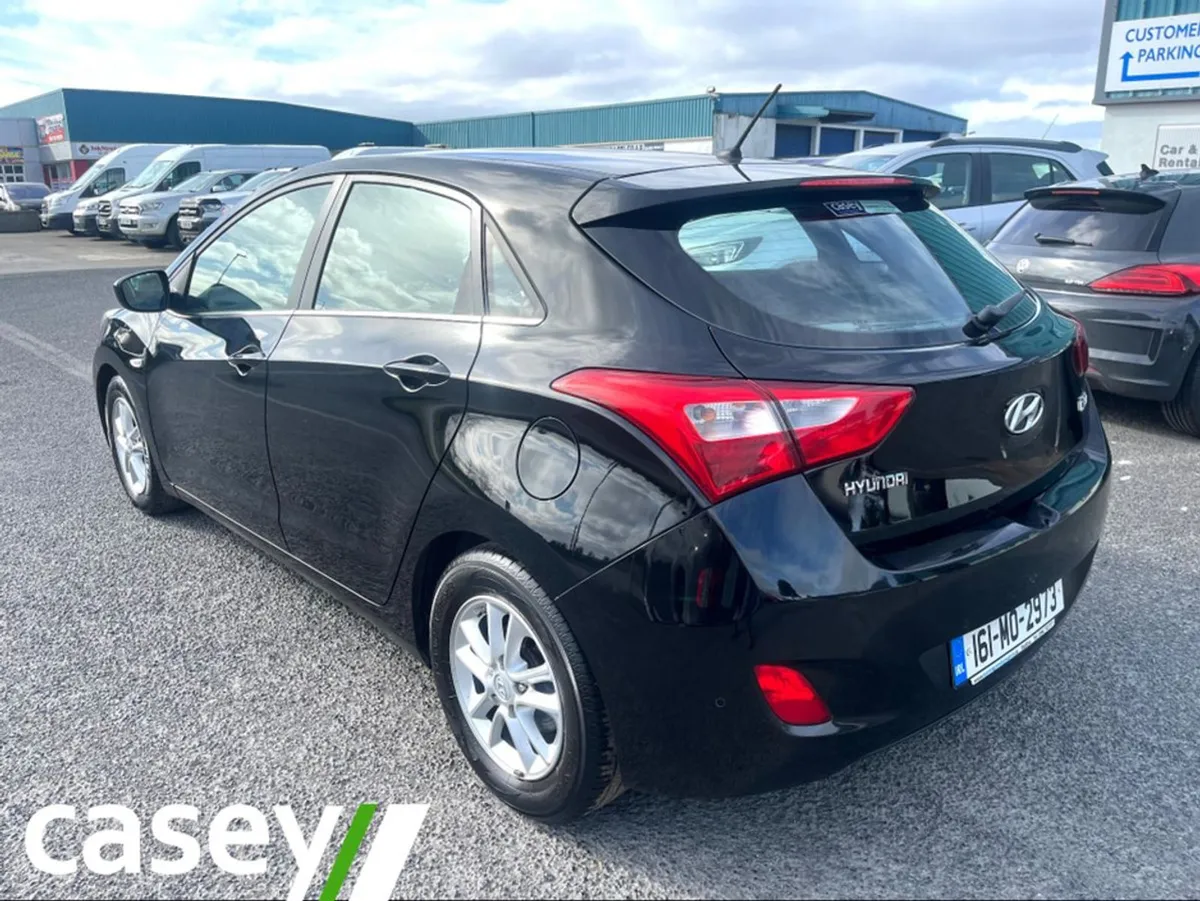 Hyundai i30 SE Blue Drive 110PS 5DR - Image 4
