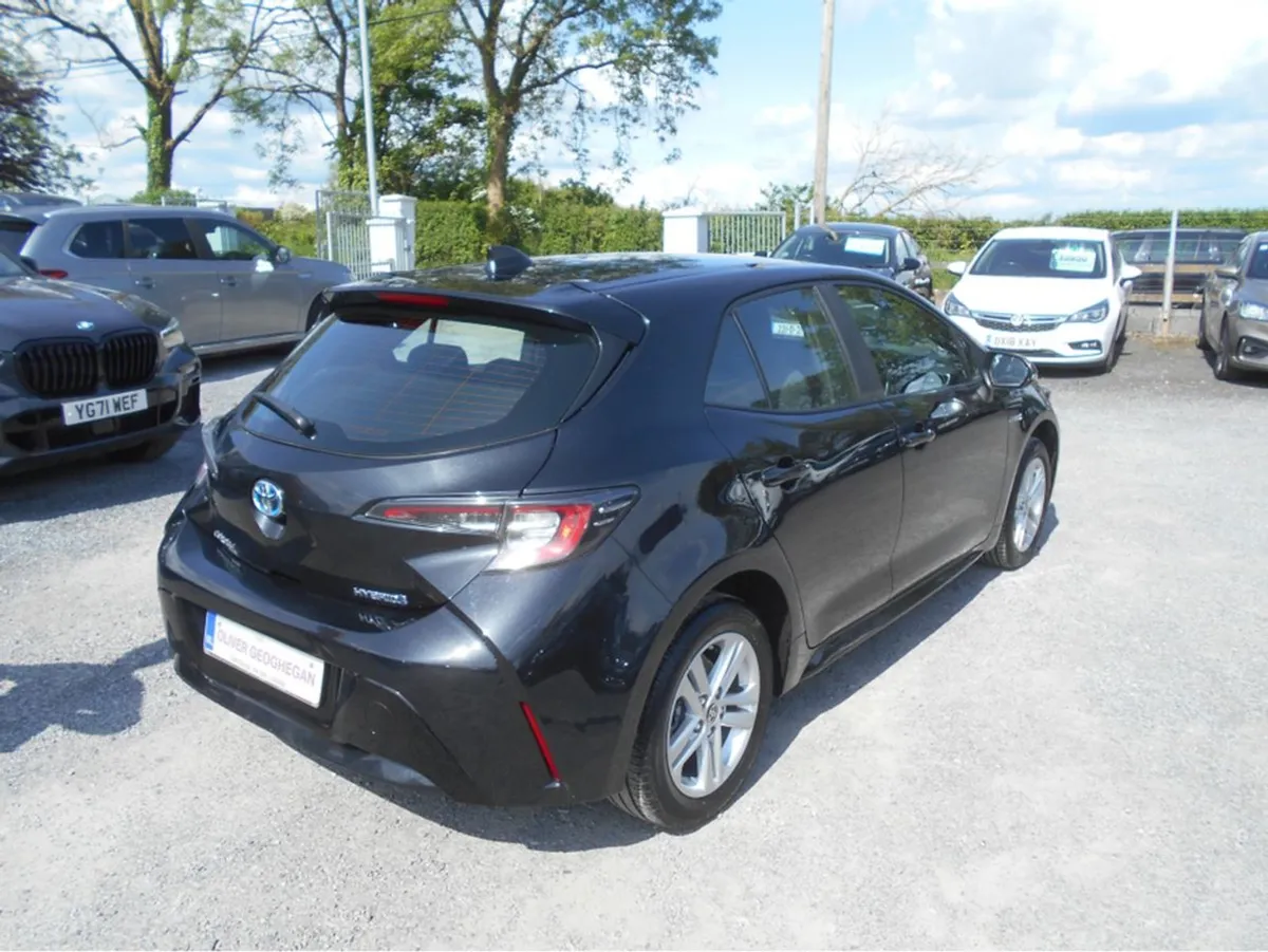 Toyota Corolla Hybrid Luna H/B Auto - Image 2