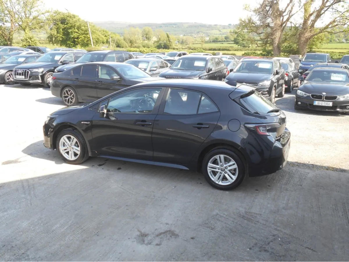 Toyota Corolla Hybrid Luna H/B Auto - Image 4